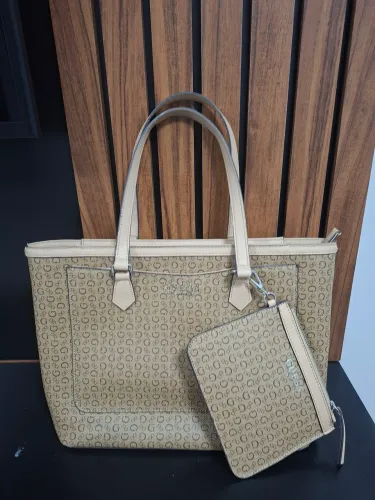 BOLSA LINDA DA GUESS NOVINHA COM CARTEIRA