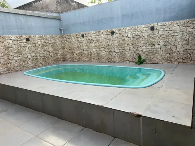 CASA TERREA AMPLA C/PISCINA e GOURMET/CONFORTO - 190M²-3 Quartos Sd 2 Suítes-Osmar Cabral-