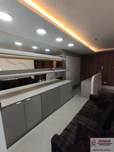 Sala Comercial de Alto Padrão no Marapé - Santos-SP: Venda ou Locação com Recepção, Sala d