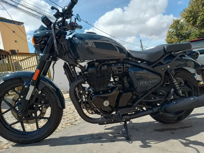 Vendo shotgun 650 em estado de OKm único dono valor 29,500