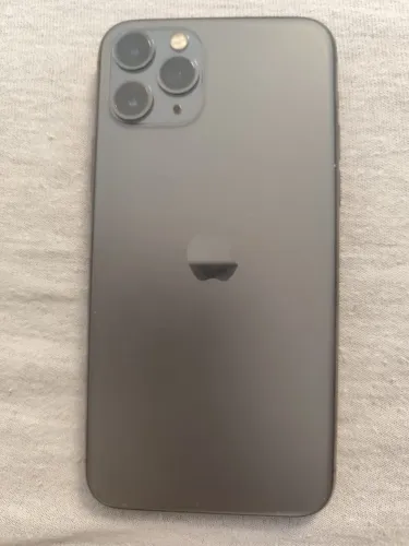 iphone 11 -PRO  funcinando tudo perfeitamente iCloud  no nome tudo em ordem 