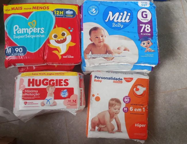Fraldas de bebe M e G
