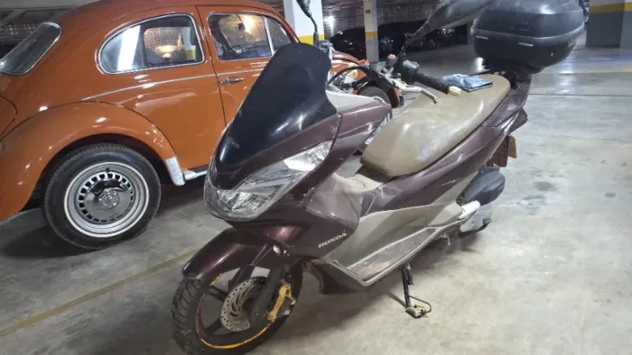 Honda PCX 150 DLX 2017 - IPVA pago, sem multas - Valor abaixo da avaliação de mercado