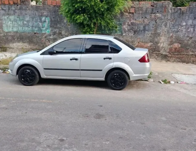 Ford Fiesta Sed. Personnalite 1.0 8V 4P 2006