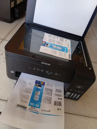 impressora Epson L4150 pouquíssimo uso.