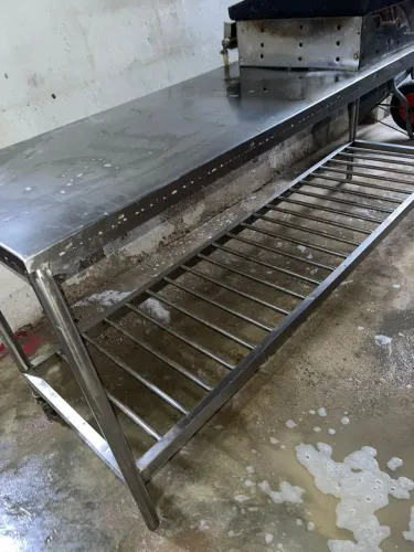 Mesa de Inox 2,20m por 60cm