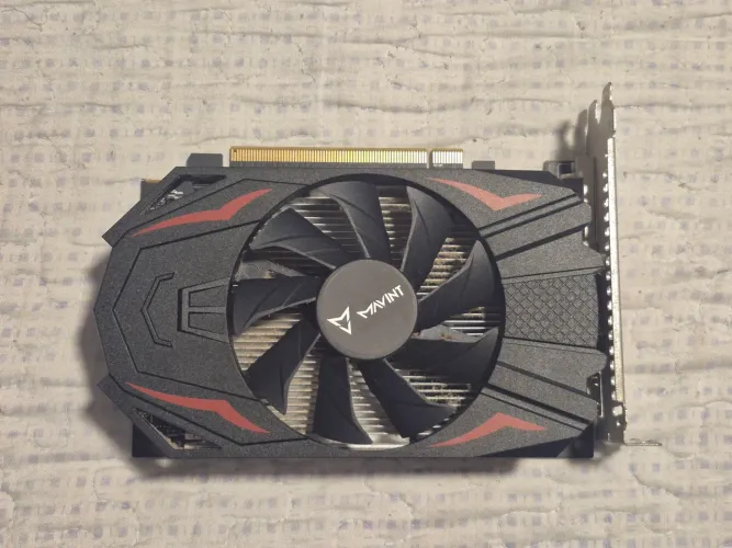 Placa de vídeo AMD R7 350 4GB GDDR5