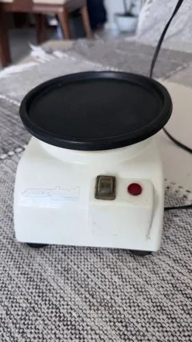 Vibrador de gesso odontológico 