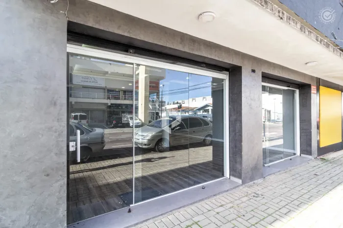 Loja ampla no Centro de São José dos Pinhais