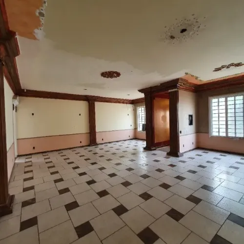 Casa Comercial - Vila Bom Jesus - Antigo Instituto de Beleza