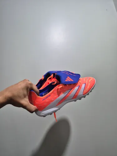 Chuteira adidas predator league 41