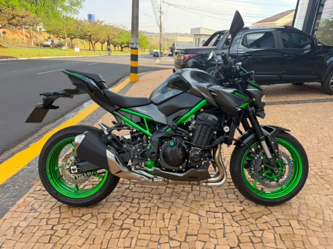 KAWASAKI Z 900
