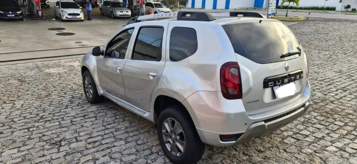 Renault Duster Dynamique 2.0 Hi-flex 16V Aut. 2016
