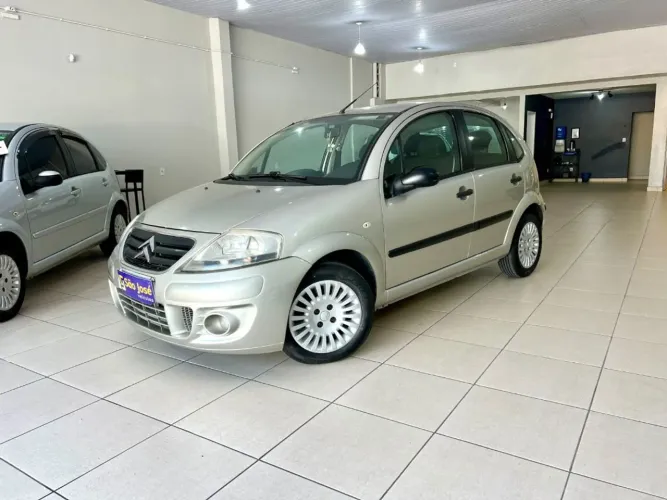 Citroen C3 GLX 1.4/ GLX Sonora 1.4 Flex 8V 5P 2011
