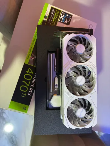 Placa de vídeo RTX 4070 TI Galax