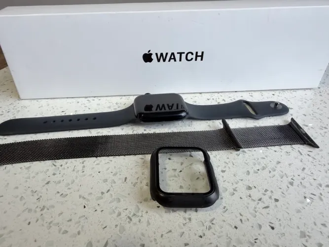 Apple Watch SE 44mm Preto + Pulseira + Case Proteção 