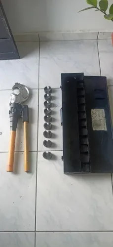 Alicate Ritiz hidráulico C/ conjunto de Matrizes Ritiz