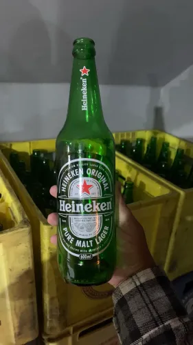 Vende-se cascos de cervejas 