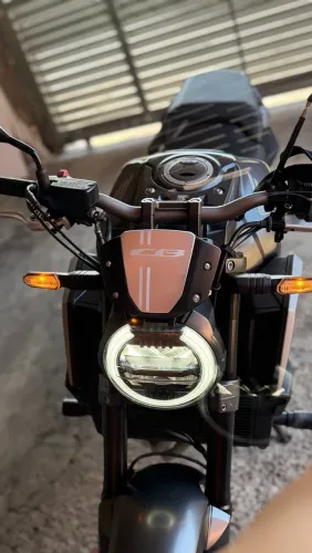 Vendo HONDA CB650R