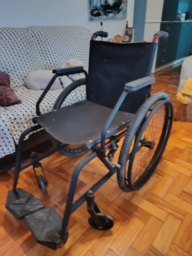 Cadeira de roda adulto