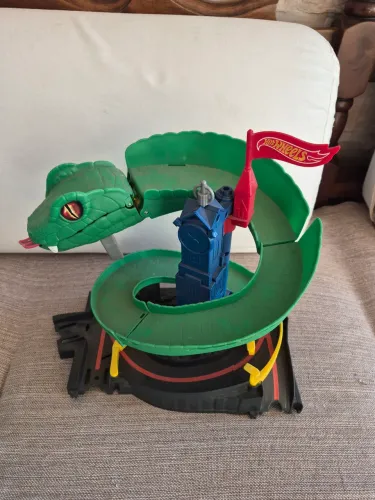 Pista Hot Wheels Serpente