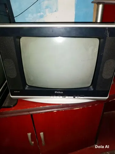(tv14 PL) (marca Philco)( tipo tv tubo stereo)(ligando e funcionando tudo)(não tem cover)