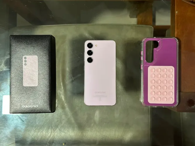 Samsung Galaxy S23 - Violeta