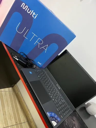 Vendo notebook zero com 3 meses de uso na caixa