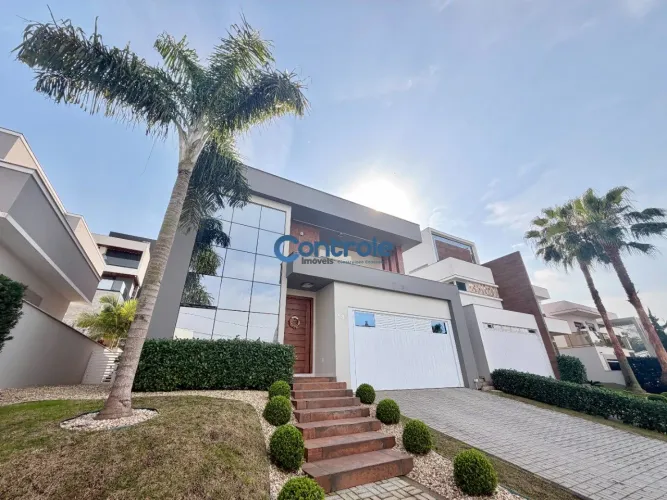 Casa com 03 dormitórios na Pedra Branca, em Palhoça!