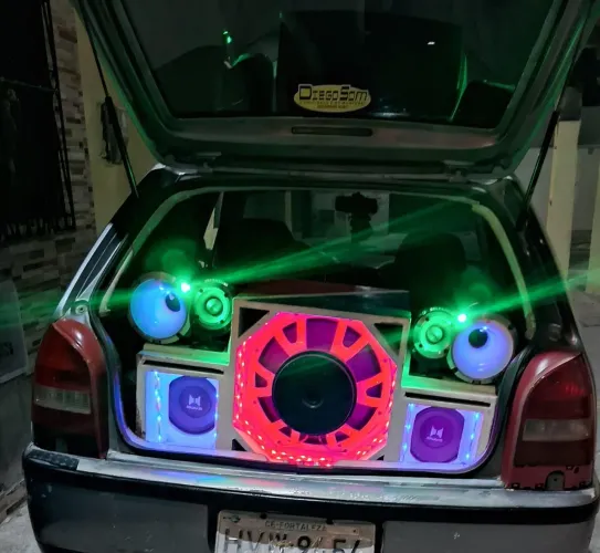 Vende se Som de carro