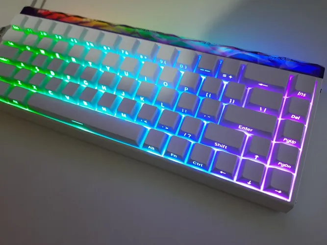 Teclado Magnético Aula Hero 68 HE (LACRADO)
