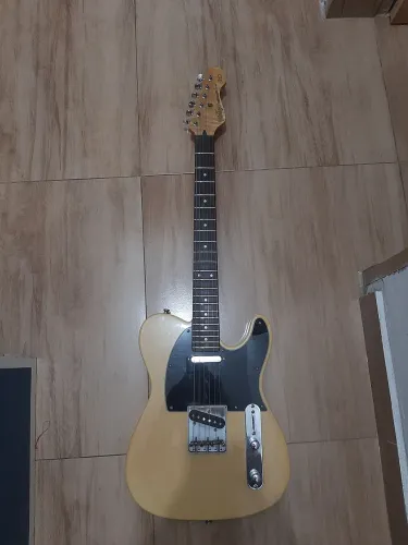 Guitarra telecaster vintage