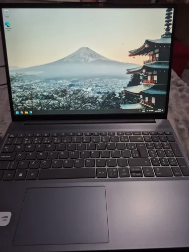 Notebook lenovo slim 3i i5 13° ddr5 na garantia ate 2027