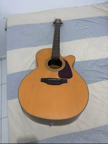 VIOLÃO TAKAMINE