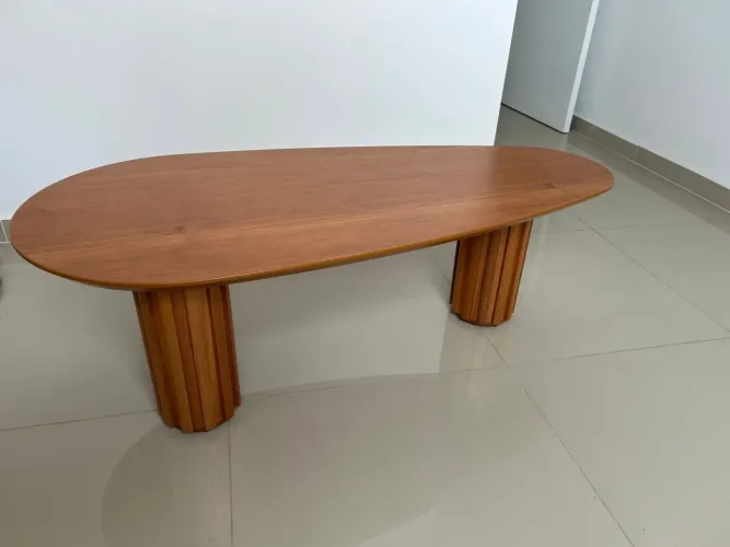 Mesa de centro Orgânica em madeira