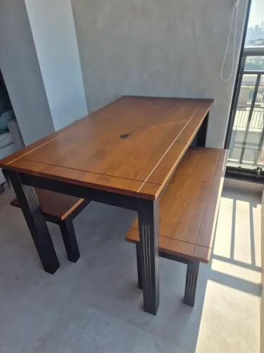 Mesa madeira maciça 1,40 com 2 bancos