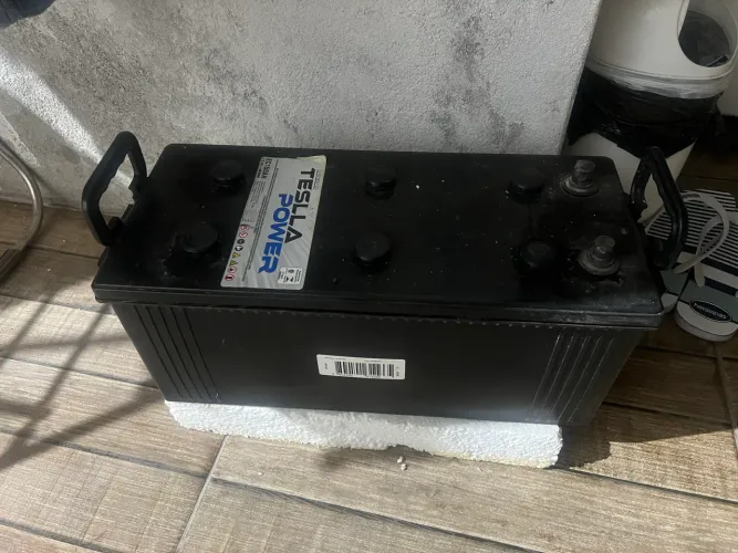 Vendo bateria de caminhão