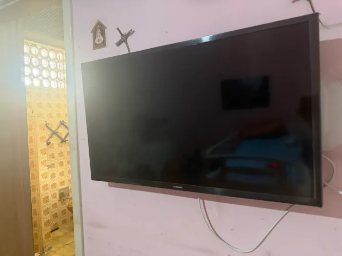 Vendo TV Samsung 32 polegadas