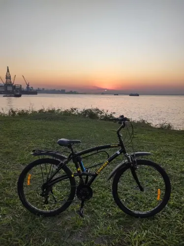 Bicicleta Caloi 400 Comfort M - Aro 26 - Câmbio Traseiro Shimano - 21 Marchas
