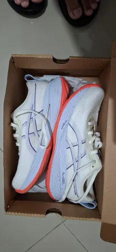 Tênis Asics cumulus 27 nº 36