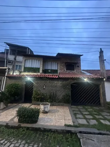 DUPLEX EM CONDOMÍNIO + TERRENO 800 M2