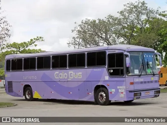 VENDE -SE ONIBUS 371, 48 LUGARES ,BANHEIRO ,AR CONDICIONADO