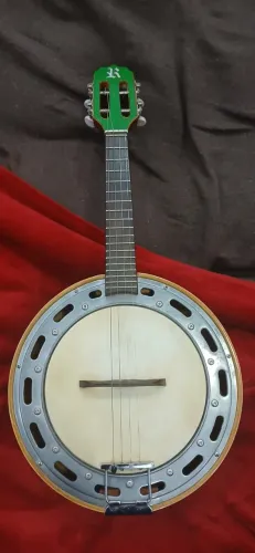 banjo Rozini