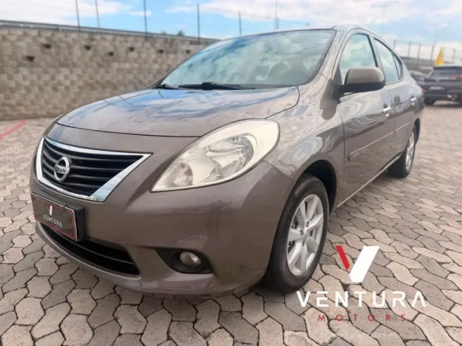 Nissan Versa Sense 1.6 16V Flex MEC 2013