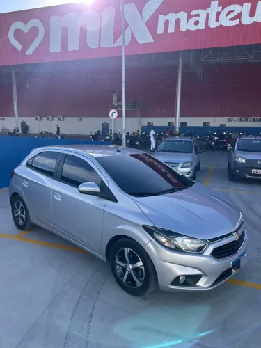 Chevrolet Onix Hatch LTZ 1.4 8V Flex Aut. 4P 2019