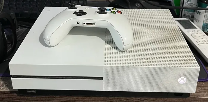 Xbox One S Completo - Acompanha 3 jogos