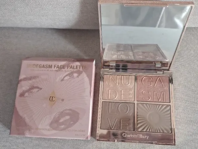 Nudegasm Face Palette Charlotte Tilbury