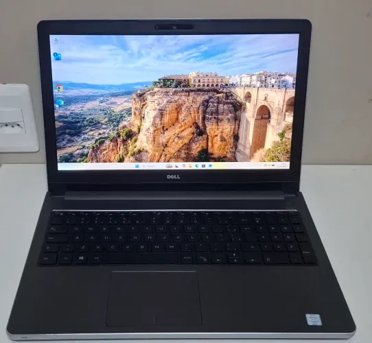 Notebook Dell i5 geração 2. Memória 8gb. Tela Touch Full HD. SSD 240gb, Win11 e Office 365