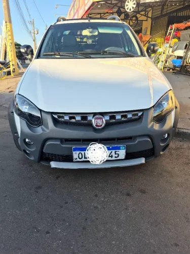 Fiat Strada Adventure1.8/ 1.8 Locker Flex CD 2013