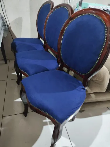 Cadeiras medalhão em excelente estado